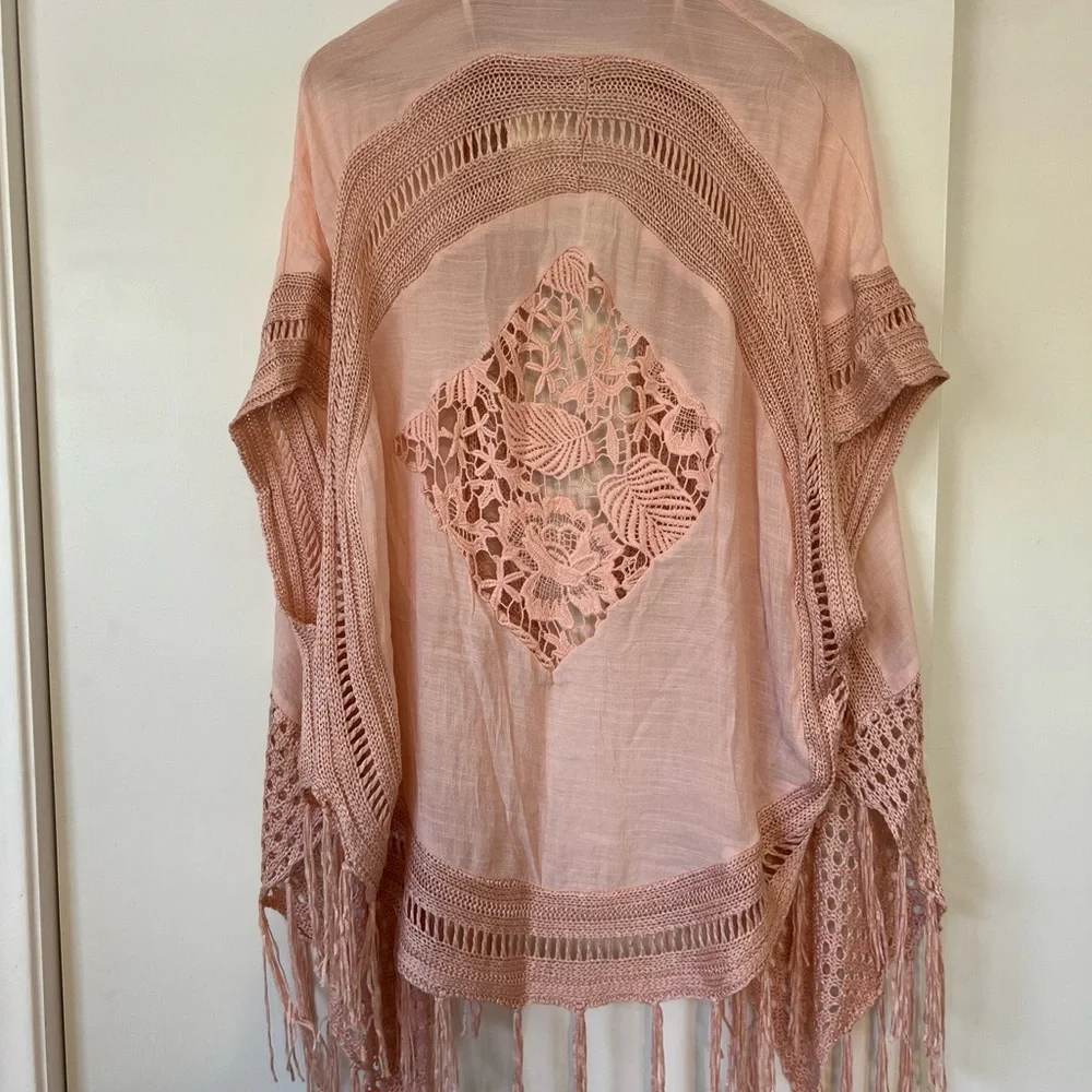 Miracle Blush Crochet Cardigan - Picture 4 of 4
